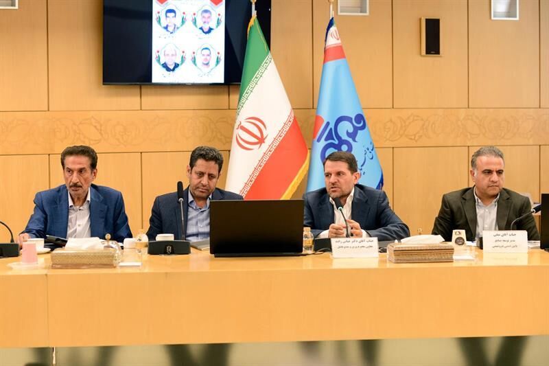  شهیدان پتروشیمی استوار و متعهد در کنار صنعت و مردم ایستادند 